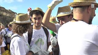 La Gomera reúne a un centenar de voluntarios en una jornada de plantación por el Día del Árbol