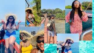 WASINI ISLAND KENYA / KISITE MPUNGUTI MARINE NATIONAL PARK / DOLPHIN TOUR