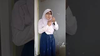 Adek cengeng banget