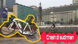 cadence day tapi malah crash sudirman loop