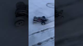 Rc car drifting in snow #shorts #traxxas #rccar #trx4 #fordbronco