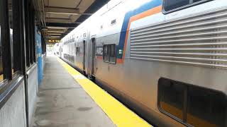 MARC Train 544 departing New Carrollton