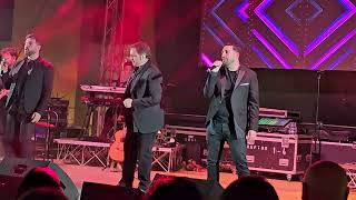 Sarà perché ti amo - Gemelli di Guidonia - Live San Salvo 28 Aprile 2023