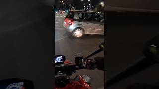 Essere motociclista a Milano 😫