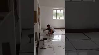 tiles workers work skills #shorts #tiles #constructionworker #youtubeshorts #foryou #construction