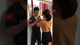 Tự Vệ Nữ Khi Bị Bóp Cổ #shorts #kungfu #vothuat