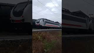 Treno doppia E 402 112 + E 402 163 in uscita da Novara