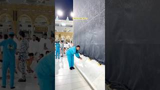 Floor Cleaner of Masjid e Nabawi👳wait to see #trending #cleaning