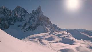 Dolomitenpanorama über dem Aussichtshügel Costazza