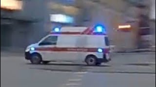 Tartu kiirabi vilkuritega/Estonian ambulance responding in Tartu