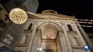 Il centro si illumina a festa. Palazzi: "Non dimentichiamoci delle persone sole"