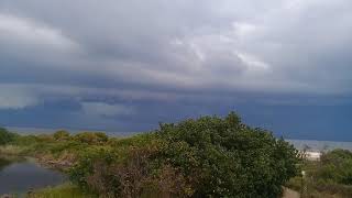 Sever thunderstorms lash SE Queensland