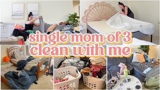 CLEAN WITH ME AS A SINGLE MOM OF 3 / NEW APARTMENT CLEANING MOTIVATION