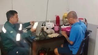 AWAL PAGI FREDRICK KELUAR BELI SARAPAN PAGI NASI LEMAK AYAM UNTUK KAMI BERDUA //