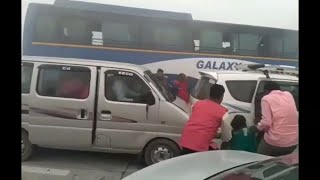 Yamuna expressway accident live 2017 due to fog in Delhi. most expensive accident