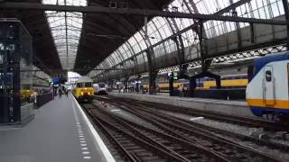 DDM-1 7203 'Bizon'+NS 1770 vertrekken van Amsterdam Centraal