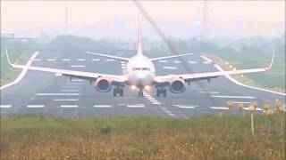 Air Berlin 737-700 landing at Dortmund Airport (bei schlechtem Wetter)