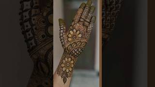 mehndi designs 😍#viral #mehndi #heena #mehndesigns #trending #yt #shorts