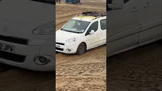 Vans don’t like wet sand 😂 #fail #fails #entertainment #ohno #opps #ruffordford #rufford