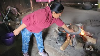 como  preparar la tortilla a mano en san juan mixtepec región de la mixteca baja de oaxaca México