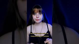 ASMR | irmã te maquiando com pressa