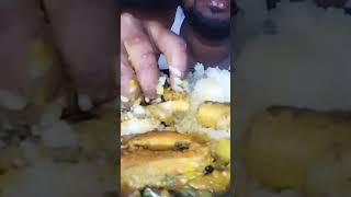 Eating Fish Curry #shorts #eating #fish #food