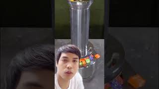 Candy Crushes With Hydraulic Press Reaction