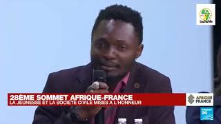 28eme Sommet Afrique-France (2021) : l'échange sans concession des jeunes avec Emmanuel Macron