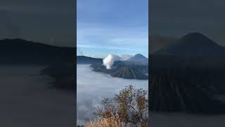 Indahnya gunung Bromo di pagi hari