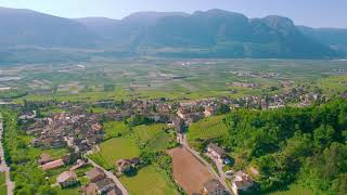 Lage des Mandlhofs mit Blick ins Zentrum von Tramin