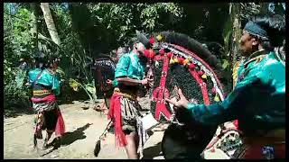 Melestarikan budaya Jawa kuda lumping kebumen.