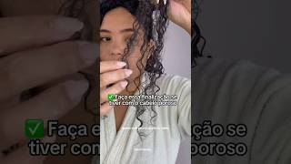 Como finalizar cabelo poroso e ressecado?Finalize o cabelo bem úmido, passe óleo, creme consistente