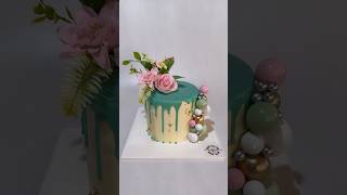 Pink and green cake 💕 #shorts #cake #shortsviral #ytshorts #youtubeshorts #viralvideo #shortvideo