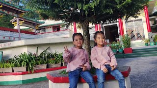 Fun Time at Bell Church Baguio with Hailey and Sofey | Manliguez Twins