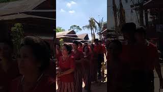 Beginilah Suasana di Toraja pada RITUAL PEMAKAMAN TORAJA