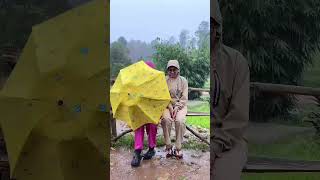 Sedia Raincoat Sebelum Hujan