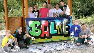 Hütte für die Jugend mit Graffiti besprüht (Balve)