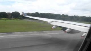 Singapore Airlines Takeoff Video (SIN-EWR A340-500)