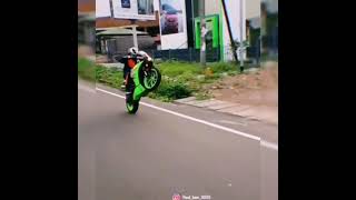 KTM RC & YAMAHA R15 BEST WHATSAPP STATUS VIDEO || VorVibes ✌