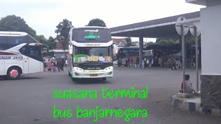 Suasana terminal bus banjarnegara