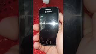 Ретро телефон Samsung Galaxy Gio (2011)