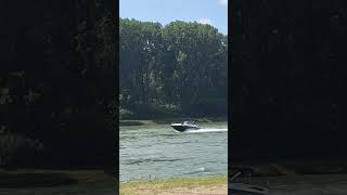 Motorboote auf dem #rhein #video #videos