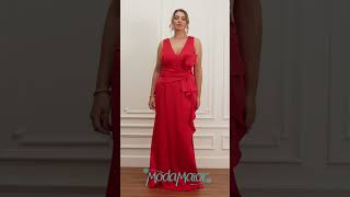 Vestido Plus Size de Festa em Cetim com Detalhe em Laço: Elegância e Sofisticação