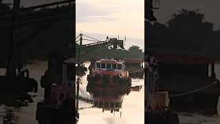 kapal tugboat dabo 401 proses mau sandarkan tongkang di jetty BMK untuk muat batu bara#shortvideo