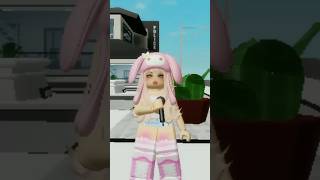 Can you sing with me! 💀#roblox #brookhaven #robloxedit #youtubeshort #roblox #shorts #subscribe #fun