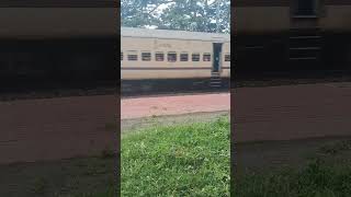 kanchanjanga Express High Speed #shorts #crossing #locomotive