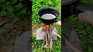 Survival Skills: Make a Gadget for cooking 🍲 #camping #survival #bushcraft #outdoors #lifehack