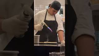 The Chef 👨‍🍳 Making Creme brûlée #fl.2 #restaurant  #foodshorts #dessert  #shortvideo