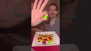 Adivinhando os sabores de Skittles