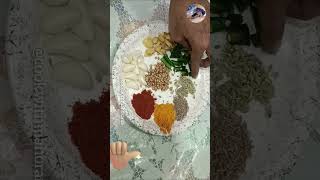 लाजवाब स्टफिंग के साथ आलू का पराठा बनाएं😋#shorts#shortsfeed#cookwithmanorama #youtubeshorts